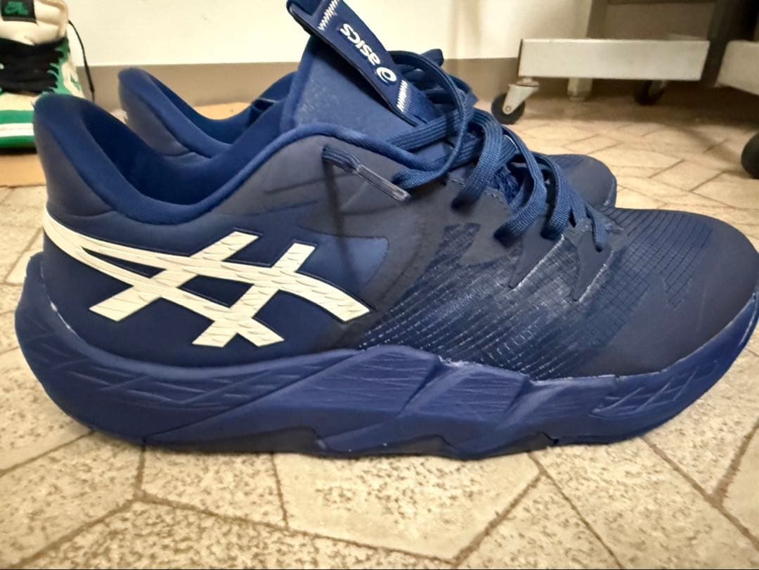 ASICS バスケットボールシューズ アンブレアルスlow2 箱等付属品なし