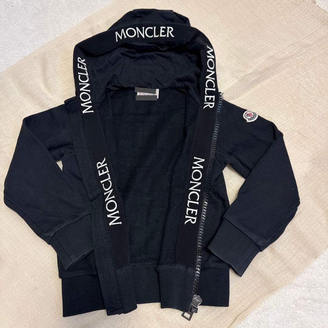 MONCLER モンクレール　パーカー