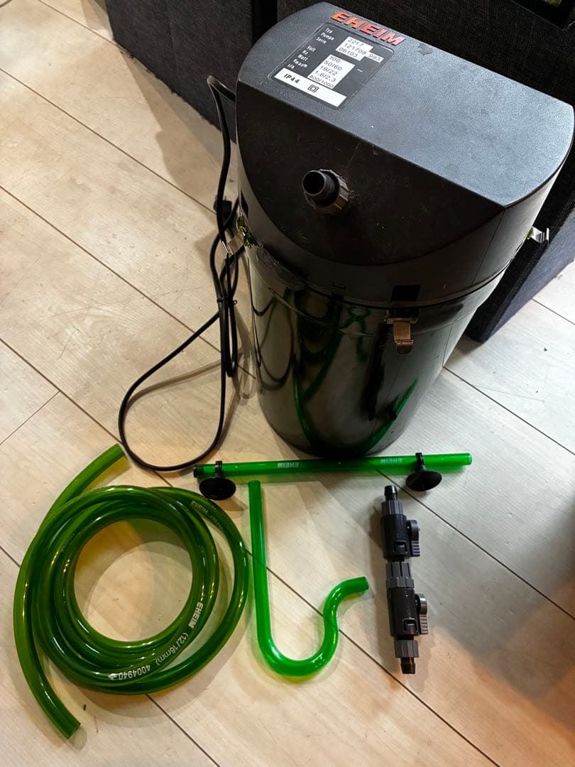 エーハイム2217 本体＋写真の付属品　中古美品　短期使用品　外部式フィルター