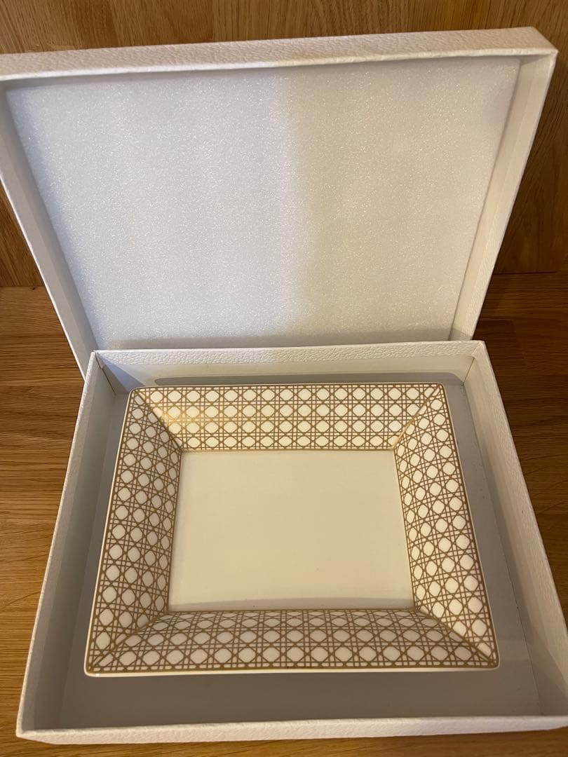 DIOR ディスプレイ　トレイ　灰皿　アクセサリー　収納　トレー