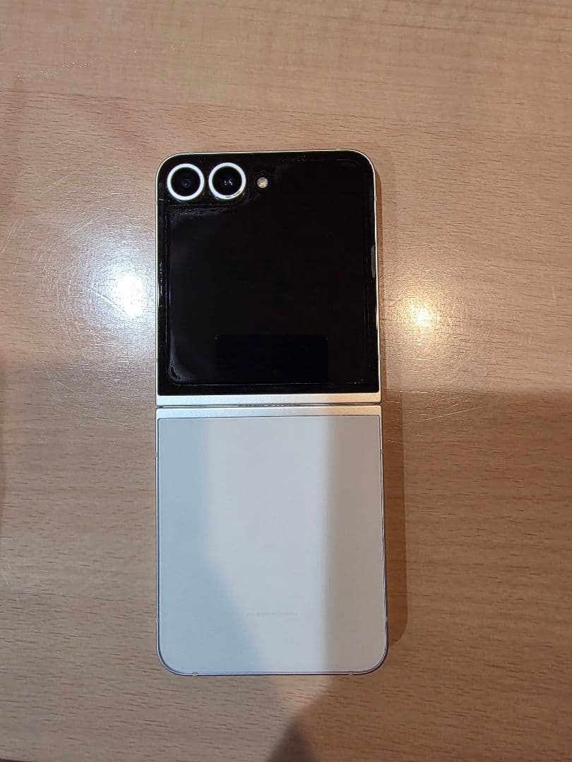 Galaxy Z Flip6 ホワイト 256gb限定色 SIMフリー