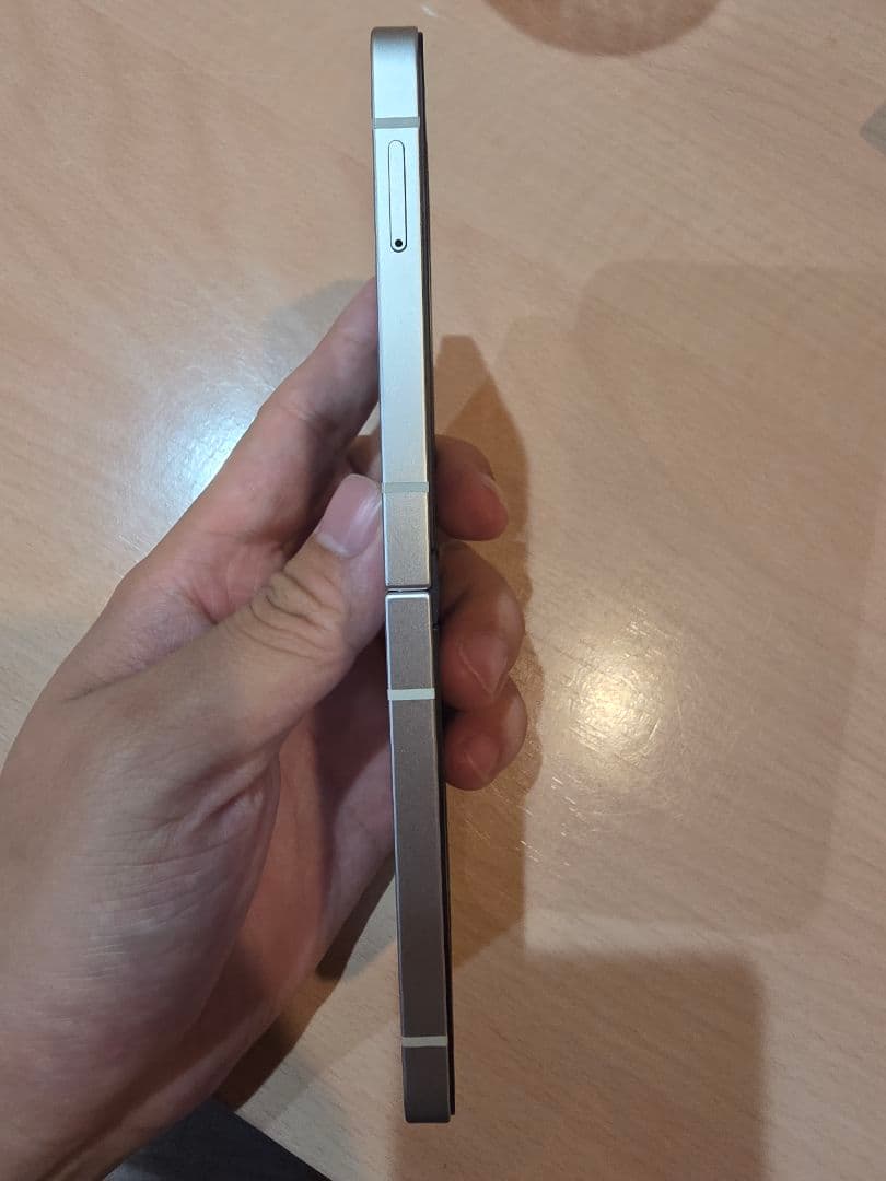 Galaxy Z Flip6 ホワイト 256gb限定色 SIMフリー