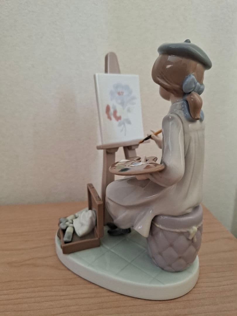 リヤドロ　若き画家