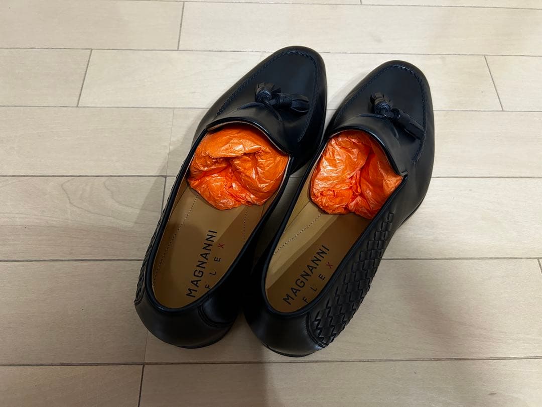 ♡ MAGNANNI 42 ブラック タッセルローファー♡