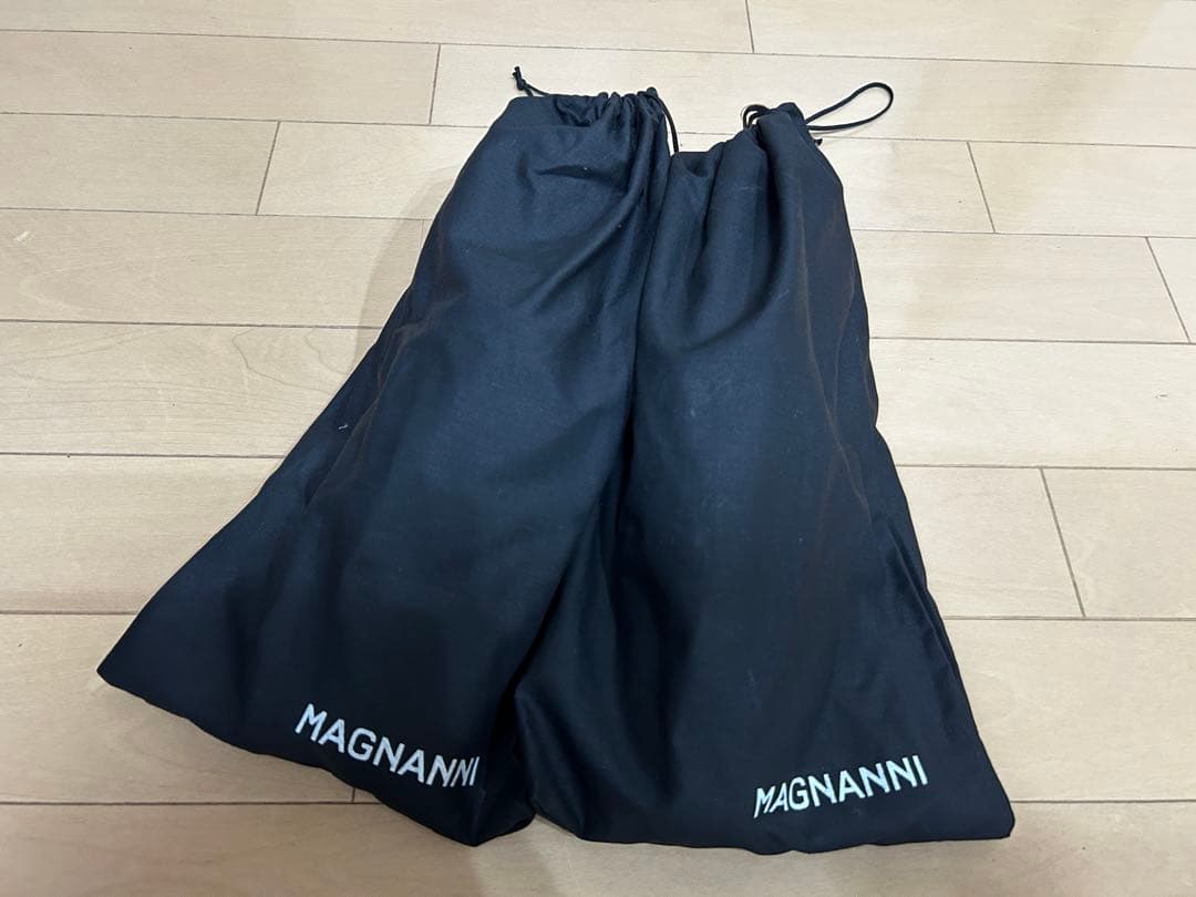 ♡ MAGNANNI 42 ブラック タッセルローファー♡