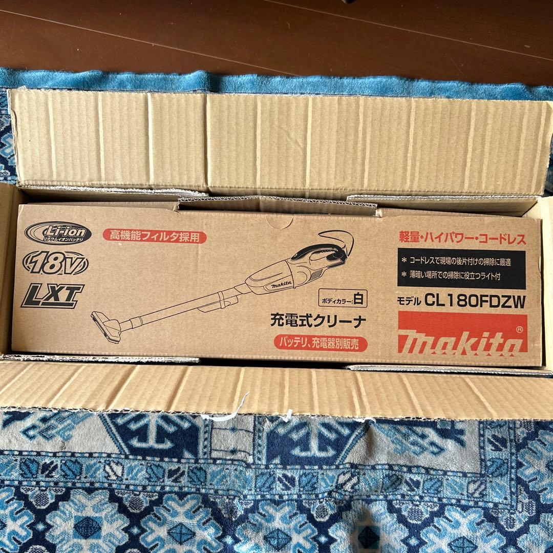 Makita 充電式クリーナー CL180FDZW