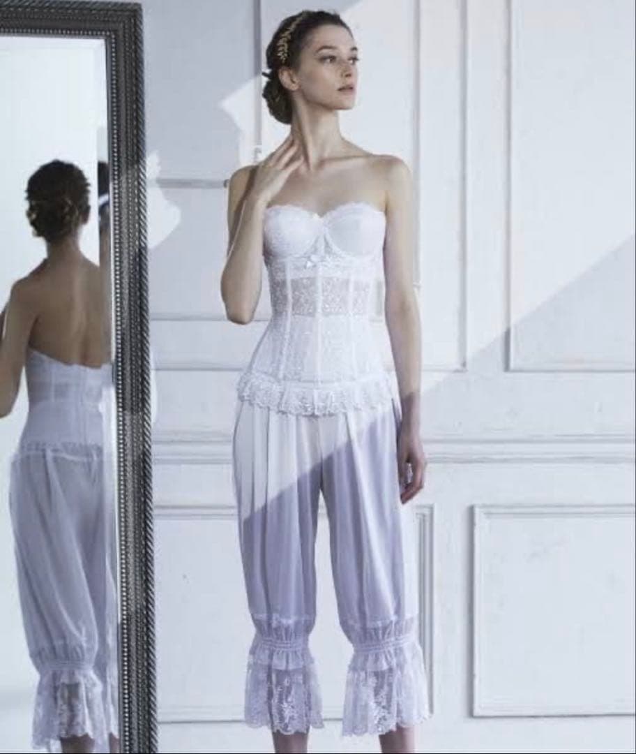 セモア ブライダルインナー　タカミブライダル(E70.W70.Mサイズ)