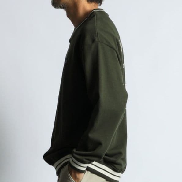 定価15400円未使用ダファーガレッジロゴＶネックトレーナーＭ 2025AW