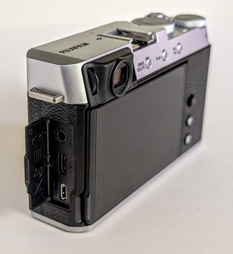 FUJIFILM X-E4 ミラーレスデジタルカメラ レンズキット シルバー