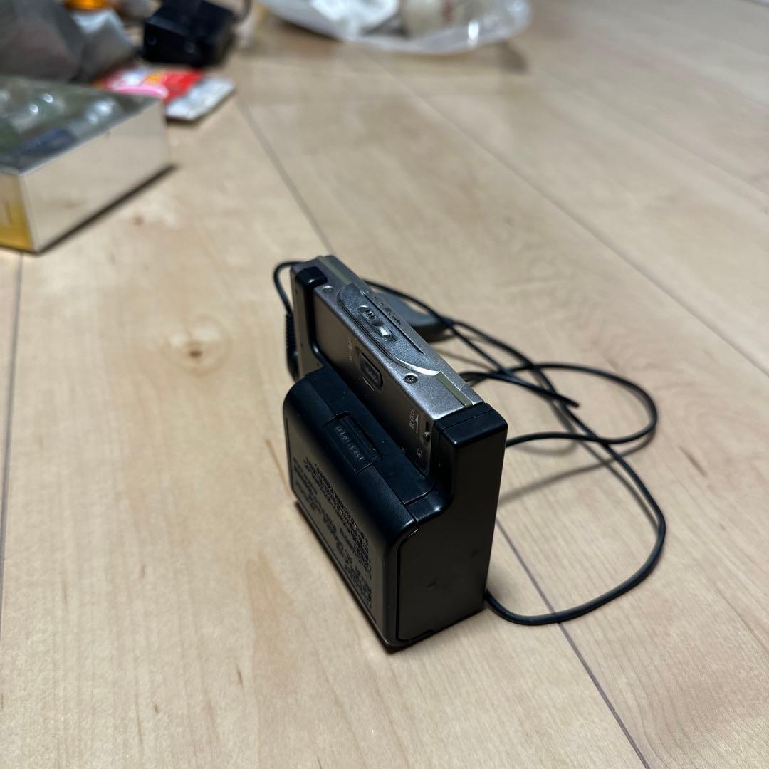 実働　SHARP ポータブルMDプレーヤー シルバー