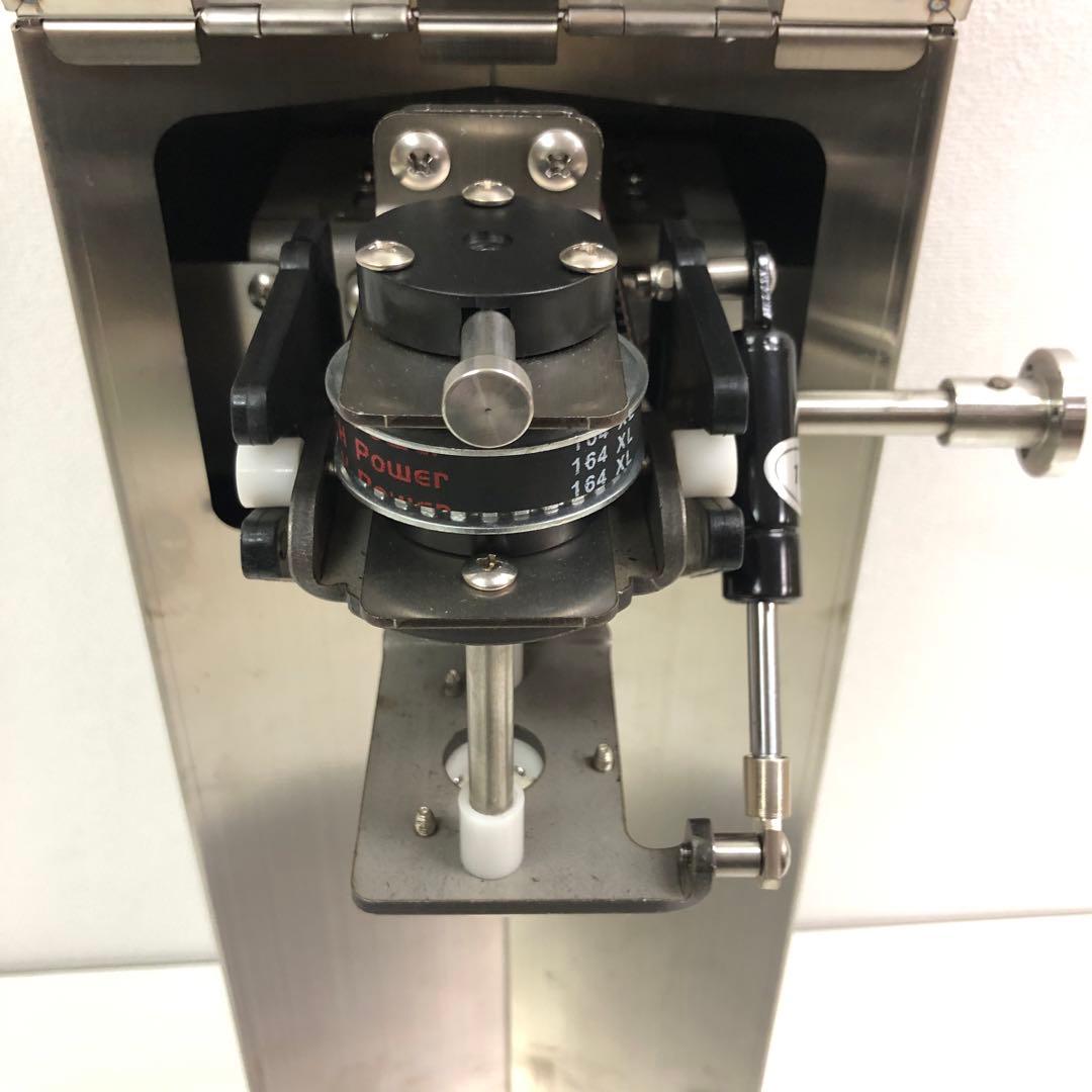 M1225-1 オレンジ・柑橘用 電動ジューサー 芯抜き まるごと搾り