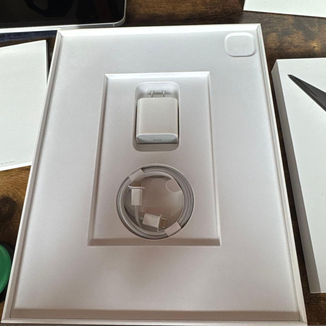 iPad Pro 12.9インチ第4世代 512GB Magickeyboard