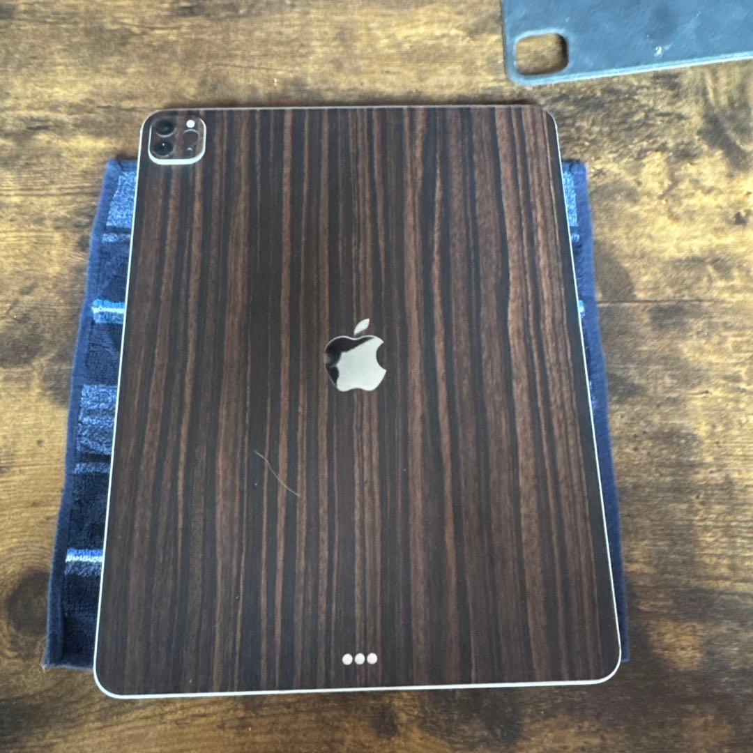 iPad Pro 12.9インチ第4世代 512GB Magickeyboard