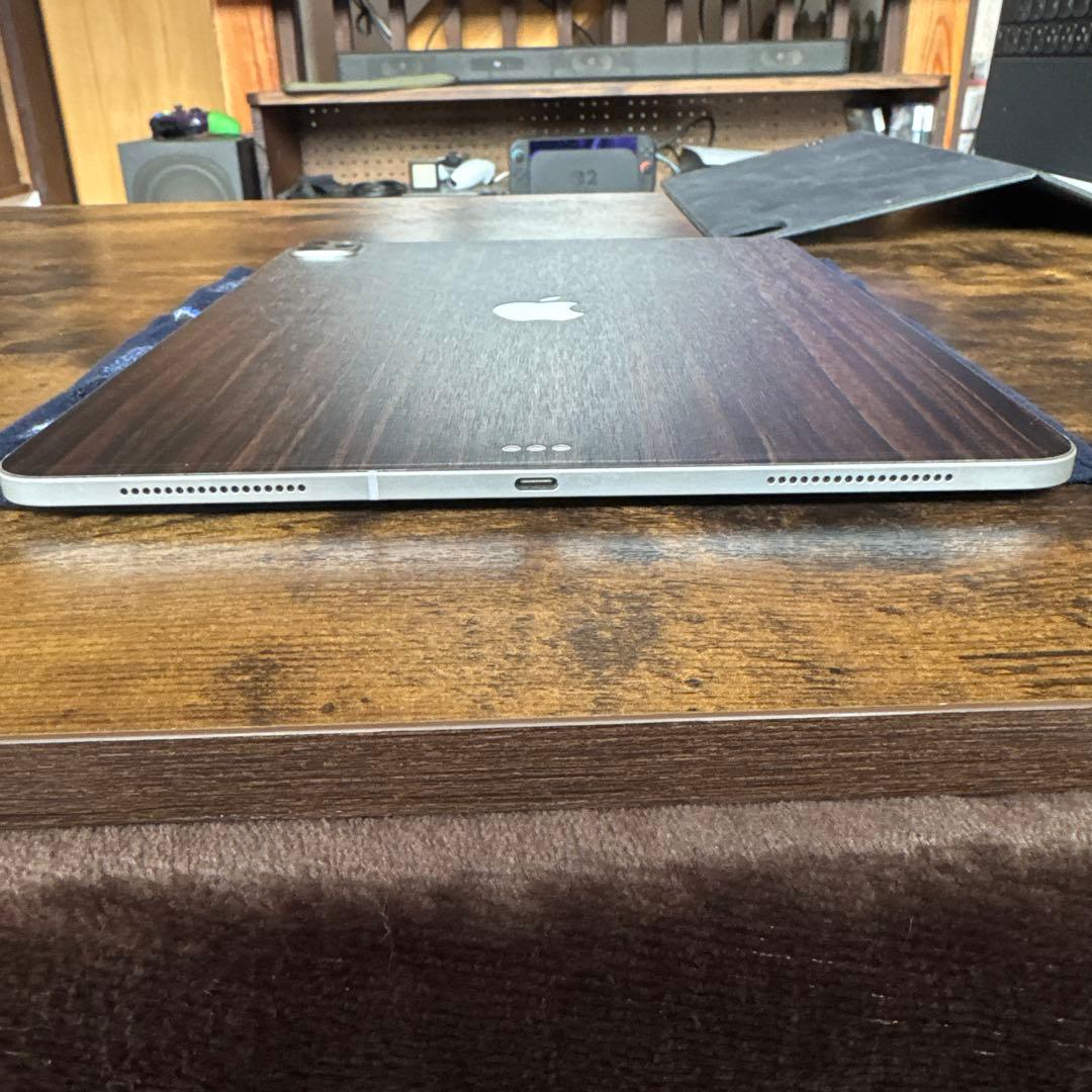 iPad Pro 12.9インチ第4世代 512GB Magickeyboard