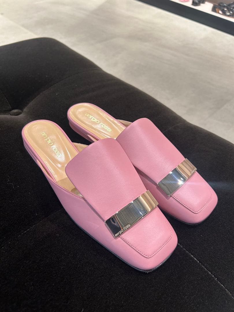 可愛い★定価128700円★新品【セルジオロッシ】SR1サンダルピンク37.5