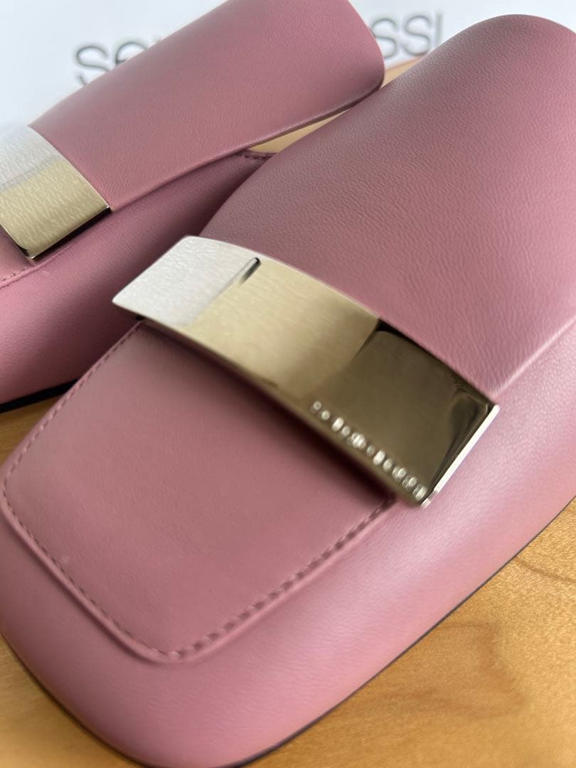 可愛い★定価128700円★新品【セルジオロッシ】SR1サンダルピンク37.5