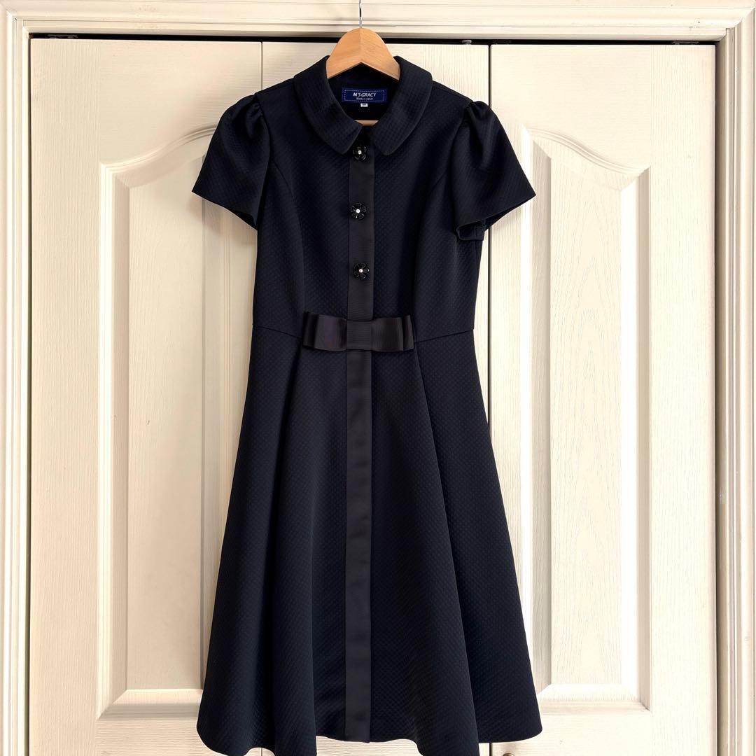 新品 M'S GRACY 2025春 花ボタン付き正統派ワンピース ブラック36