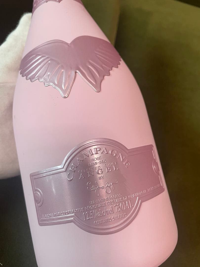 エンジェル シャンパン ドゥミセック ピンク 新品未開栓 専用ケース付き