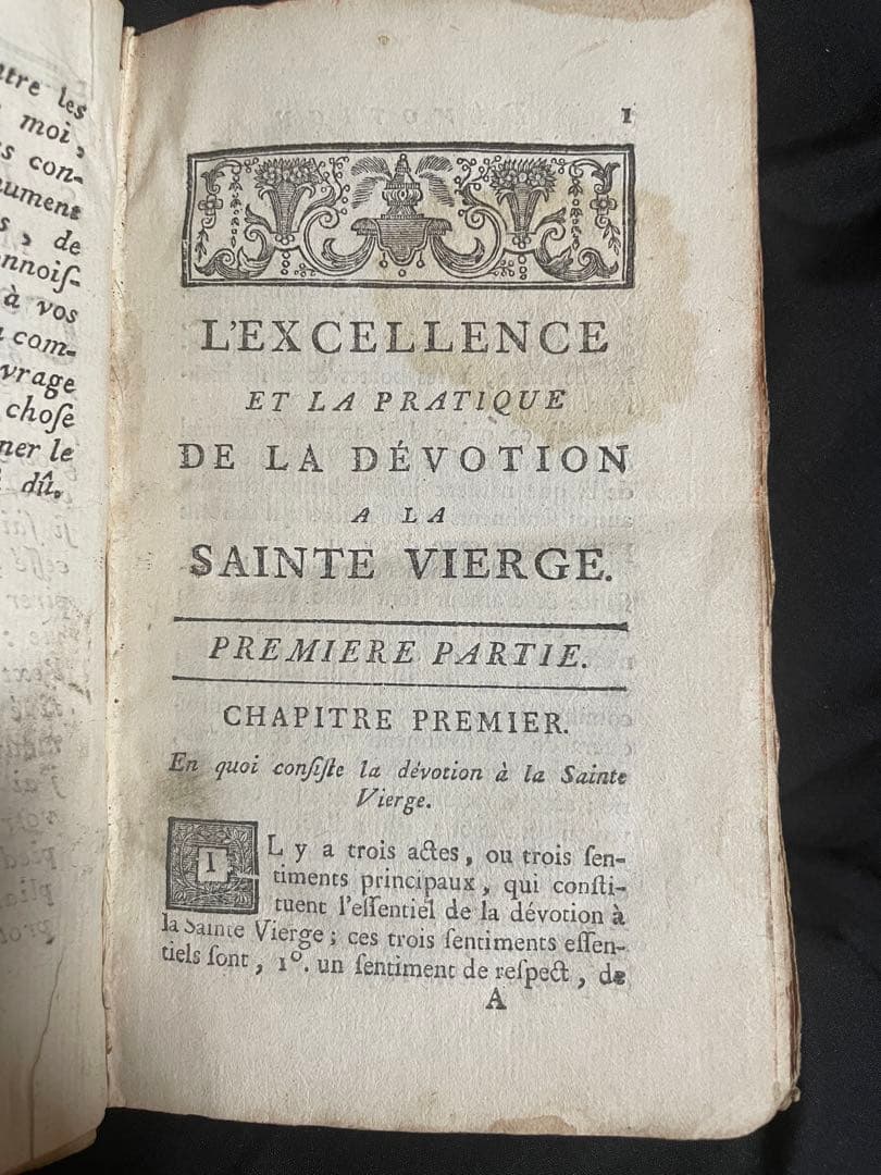 1700年代頃の希少な革装丁の洋書【3set】古書　アンティーク　インテリア