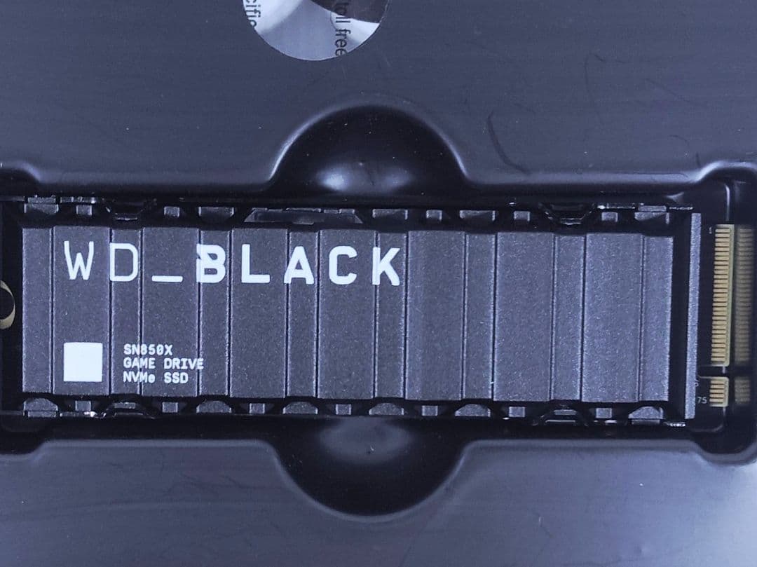 WD_BLACK SN850X(ヒートシンク付き)2TB 10月購入842時間