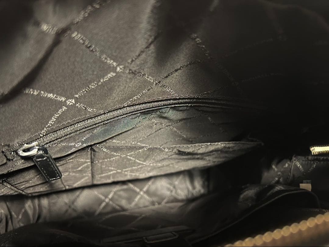 極美品　マイケルコース リュック バックパック ブラック レザー