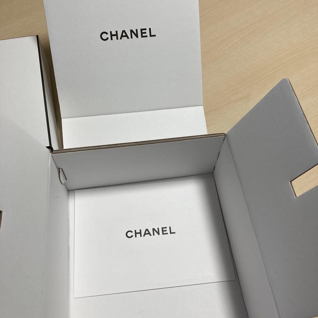 2025 シャネル アイシャドウ アンド マスカラセット　クリスマスコフレ 完売