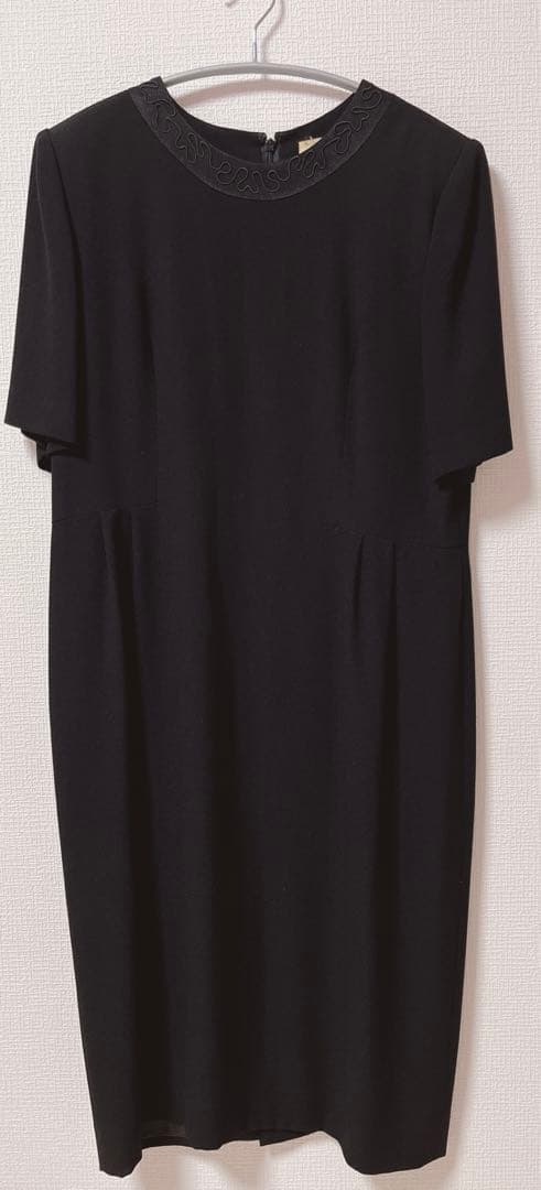 GIVENCHY ワンピーススーツ 16号