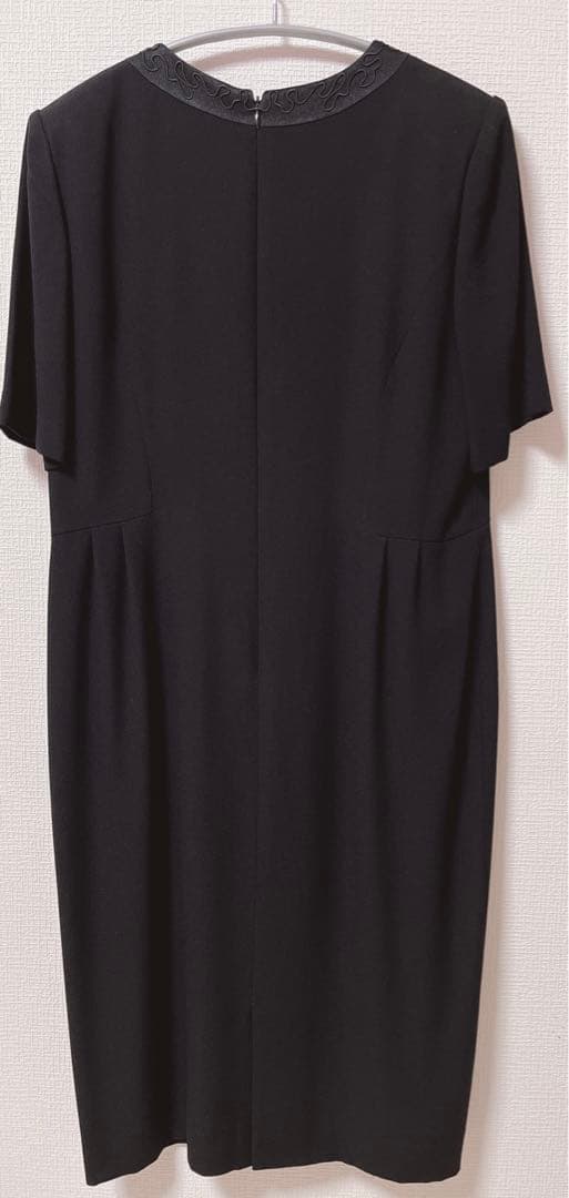 GIVENCHY ワンピーススーツ 16号