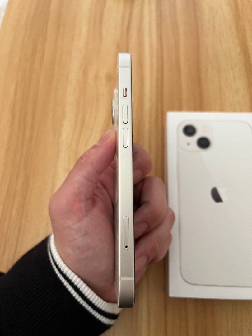 ニ*ド様 Apple iPhone 13 スターライト 本体