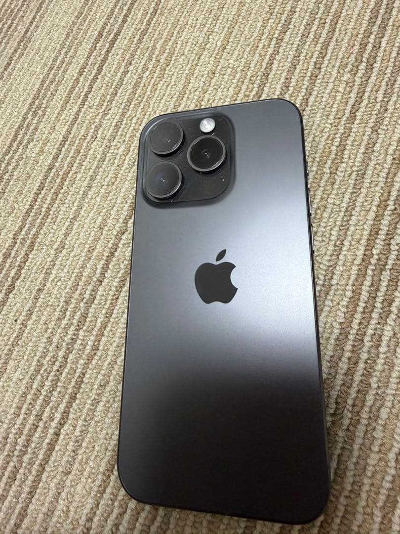 Apple iPhone 15Pro 本体　256GB SIMフリー