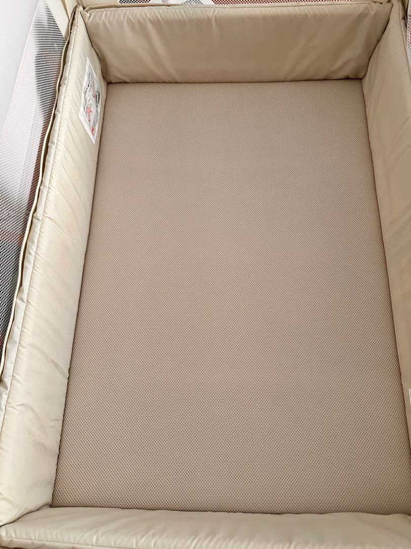 Aprica メッシュベビーベッド ベージュ