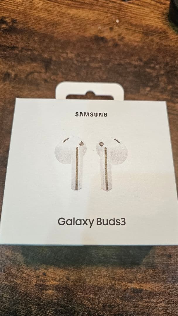 Sungmin Namさん専用 Buds3 ホワイト ケース付き