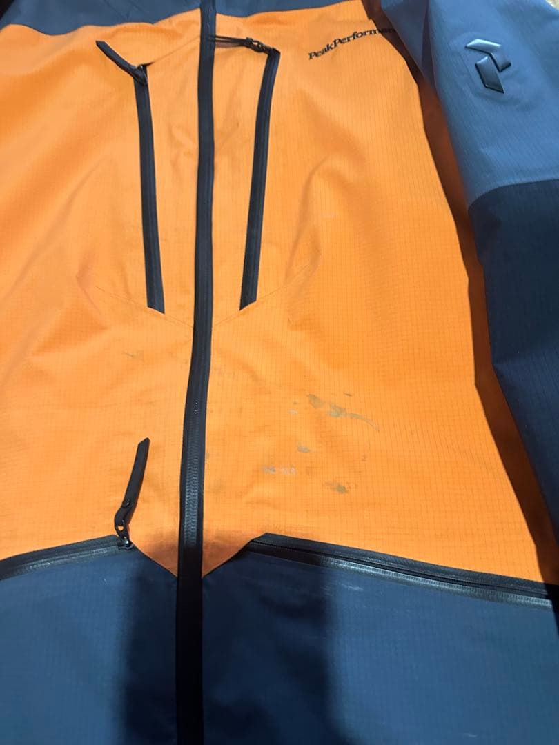 ピークパフォーマンス　Vertical Gore-Tex Proスキーウエア