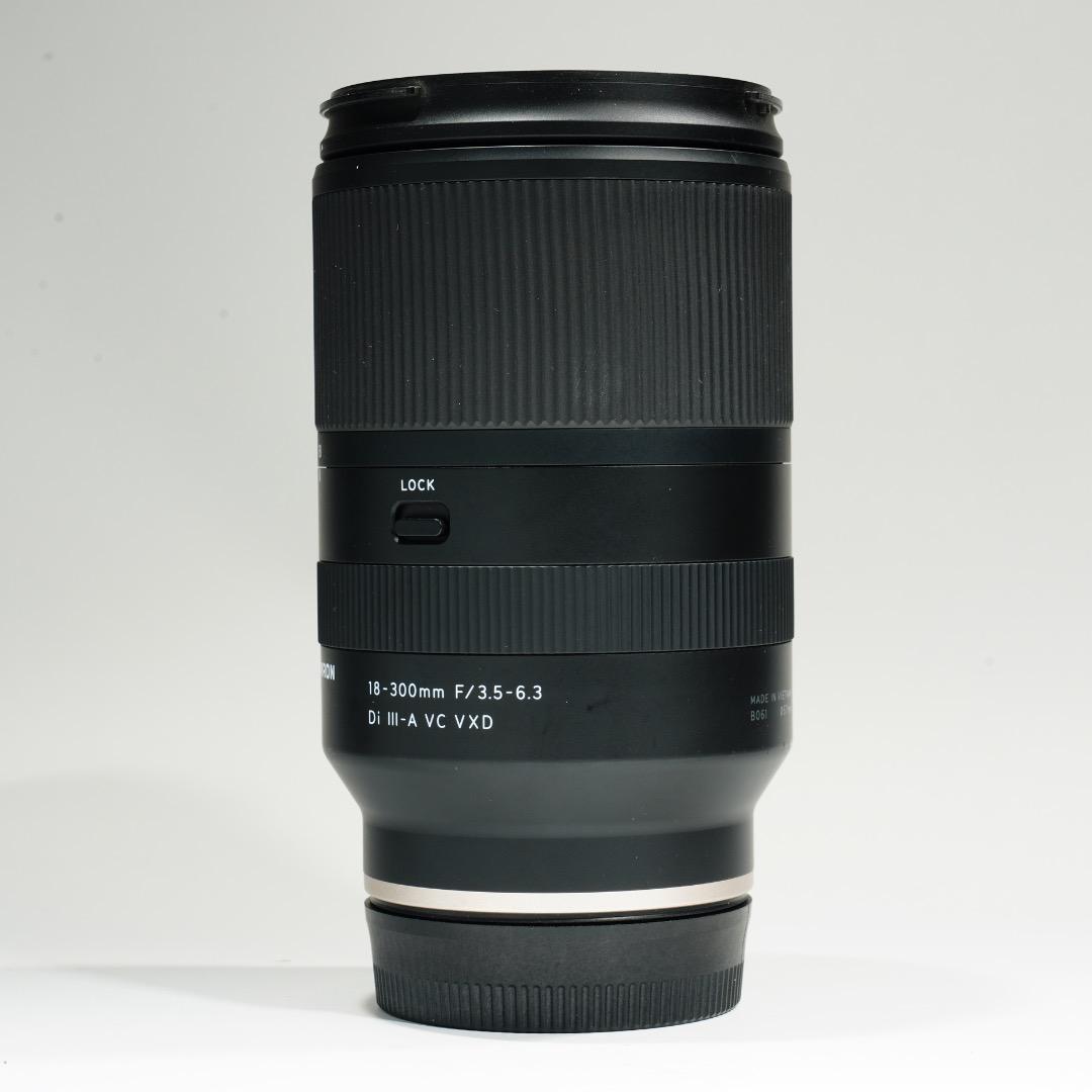 美品 Tamron 18-300mm VC VXD 高倍率ズーム ソニーE用
