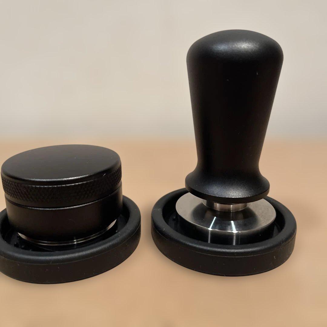 De'Longhi エスプレッソマシン シルバー/ブラック