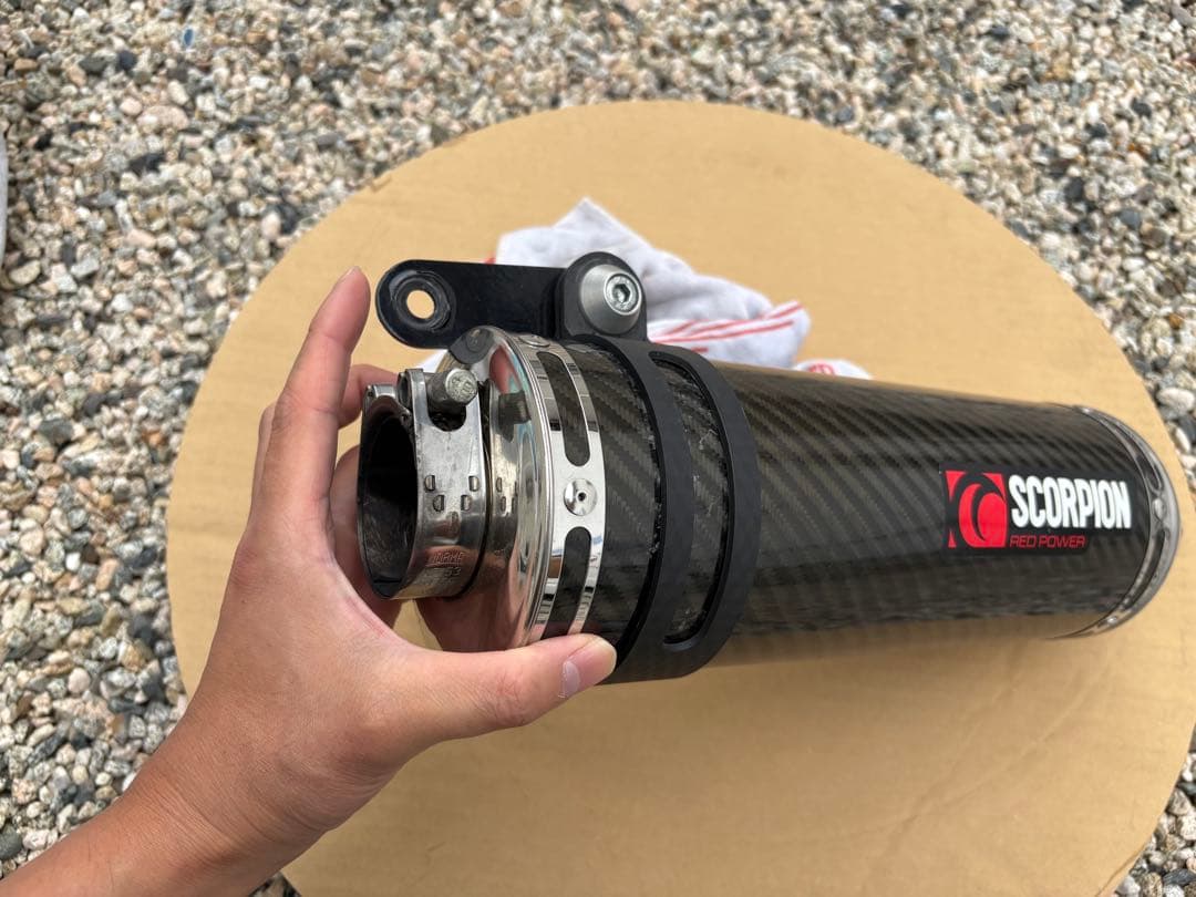 SCORPION スリップオンカーボンマフラー