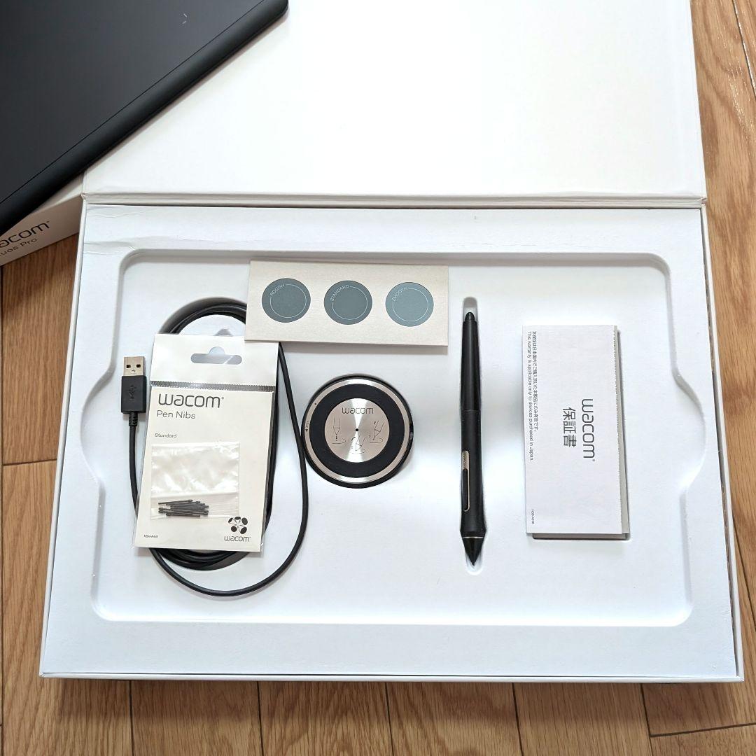 Wacom Intuos Pro PTH-660 Mサイズ ペンタブレット