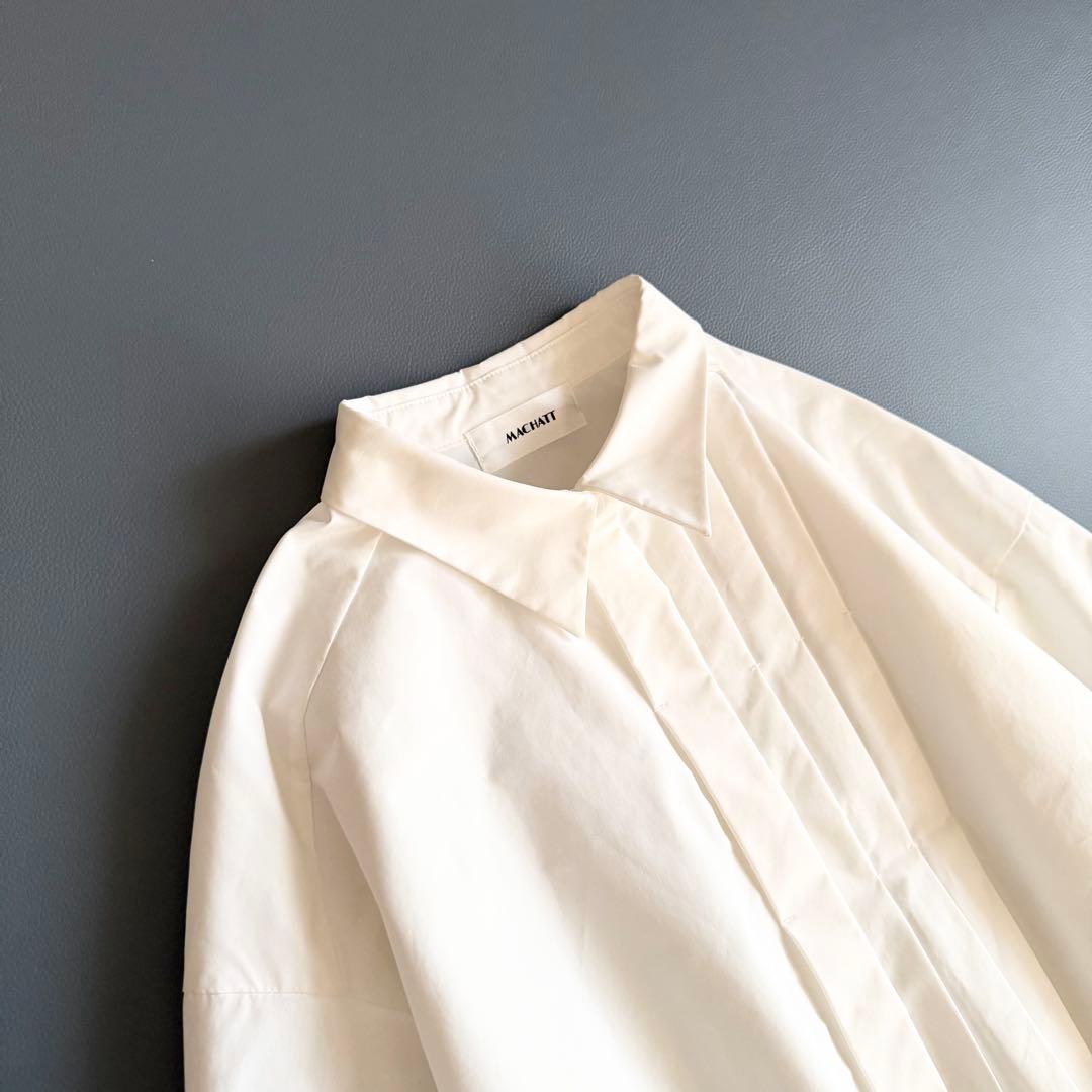 【マチャット】タックプリーツクロップドシャツ 長袖 ホワイト 比翼 クロップド丈