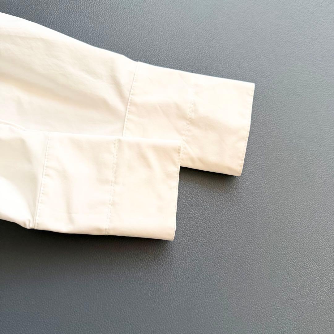 【マチャット】タックプリーツクロップドシャツ 長袖 ホワイト 比翼 クロップド丈