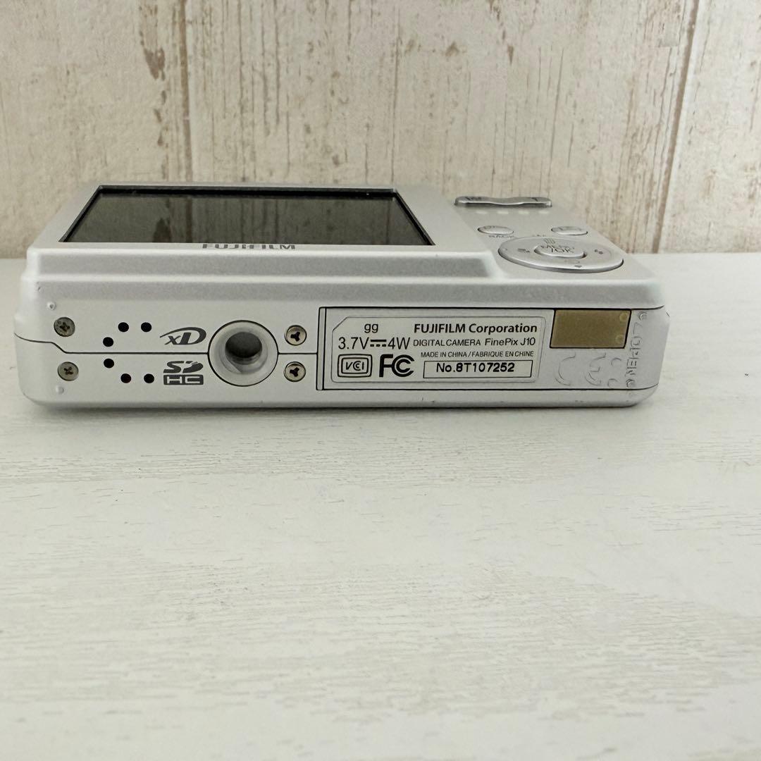 FUJIFILM 8.2M デジタルカメラ FINE PIX J10