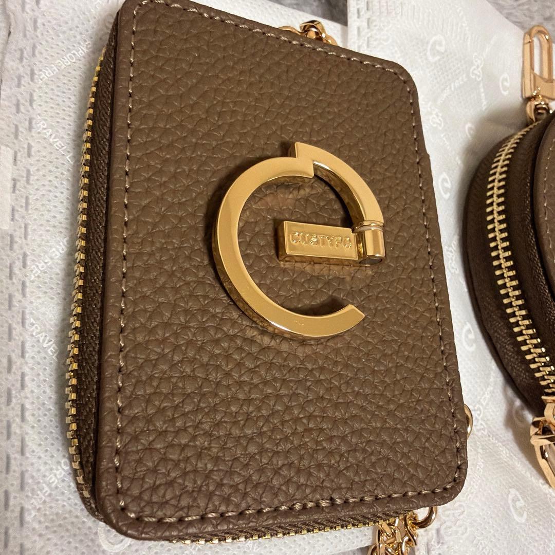 CUSTYPE iPhone17proケース　モカ