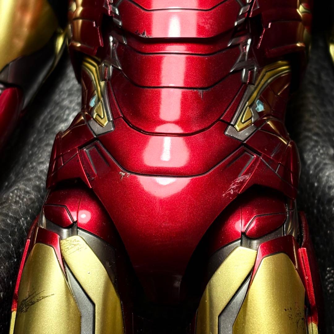 ホットトイズ　アイアンマンMk85（素顔欠品）