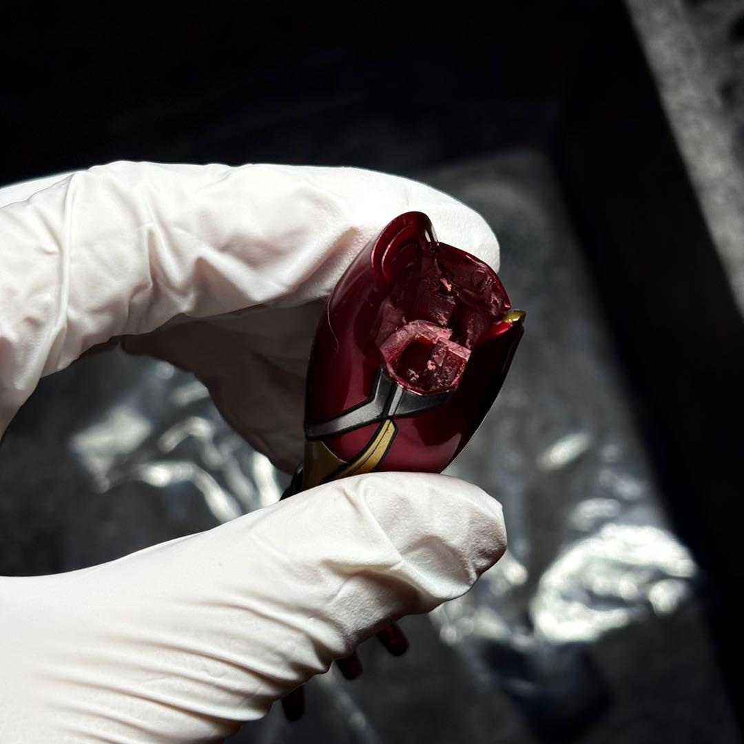 ホットトイズ　アイアンマンMk85（素顔欠品）