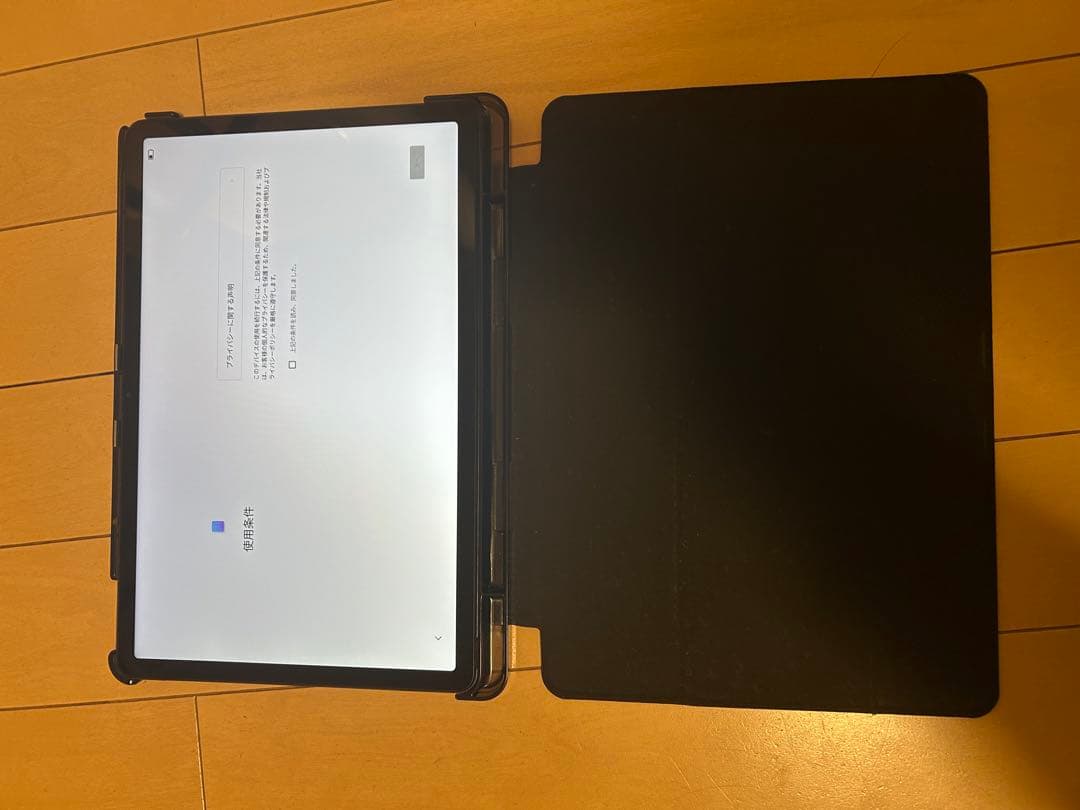 セビル  美品☆NEC LAVIEタブレット Tab T11 ルナグレー