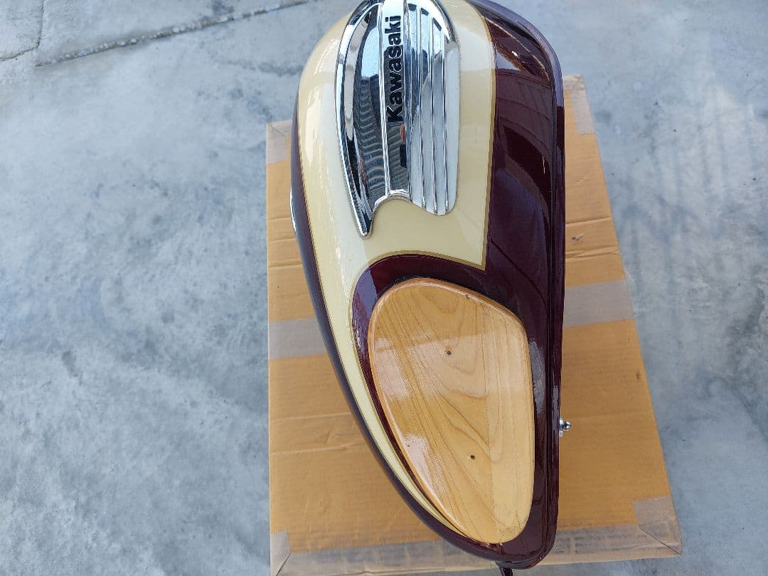 W650 初期型　タンク