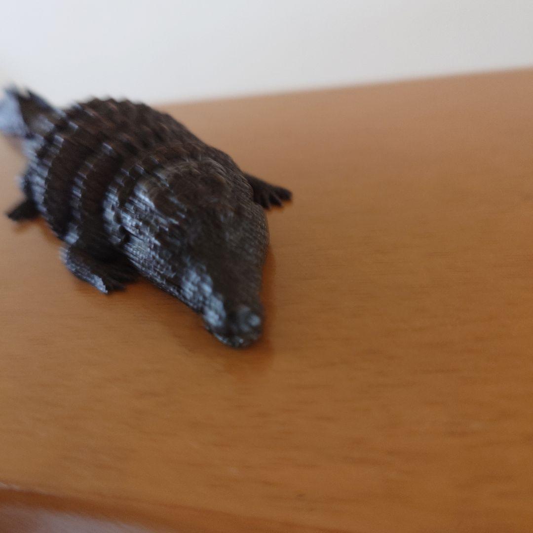 銅製　鰐　自在　在銘　置物