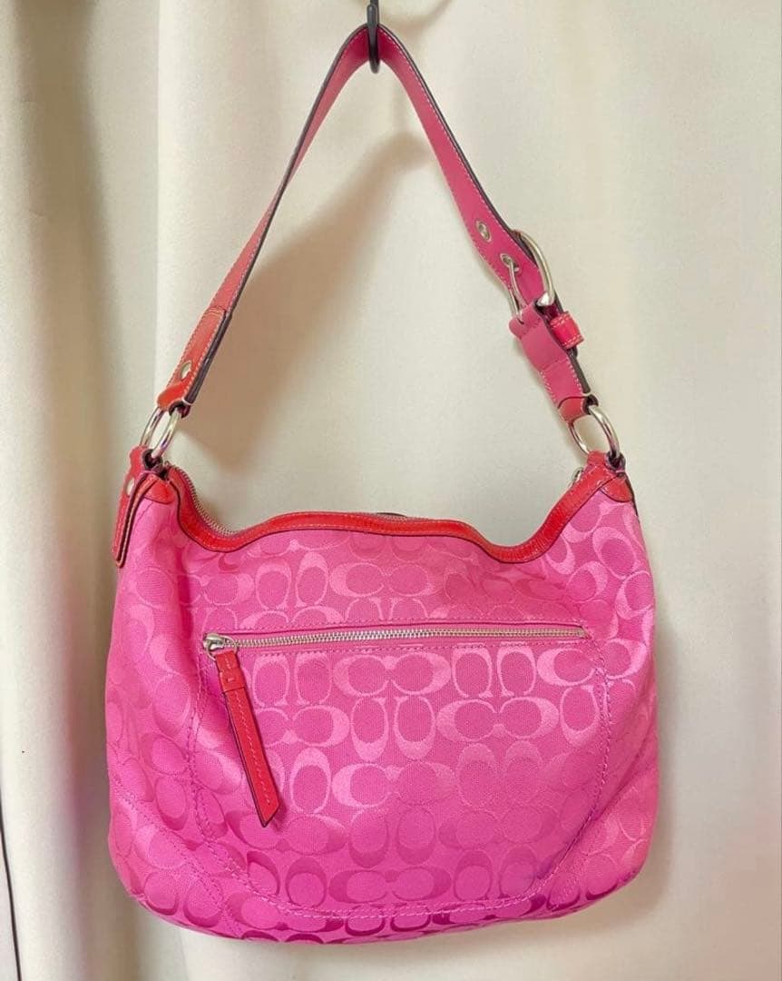 COACH ピンク Soho Hobo ショルダーバッグ