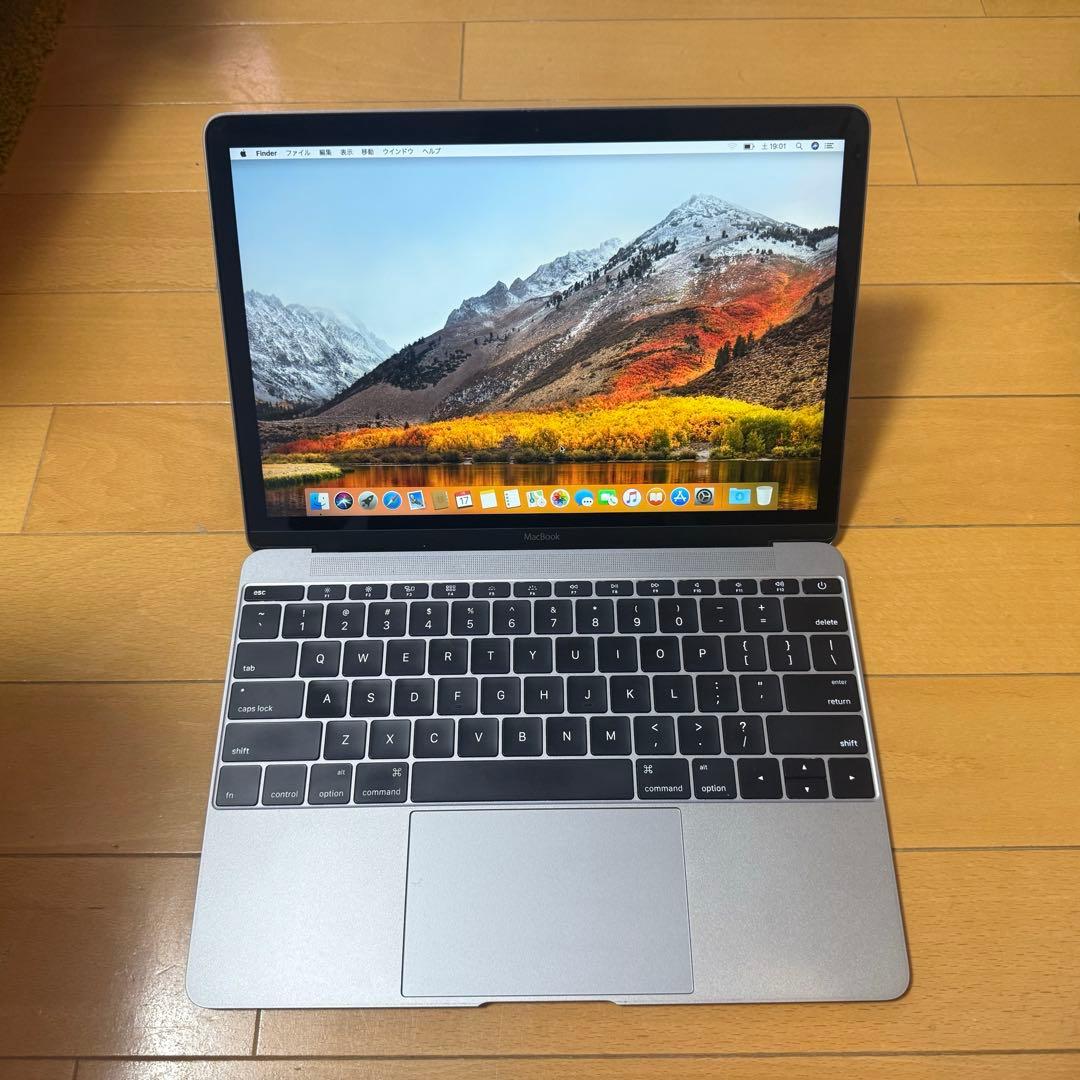 MacBook 12インチ スペースグレイ オフィス イラレ フォトショ 付