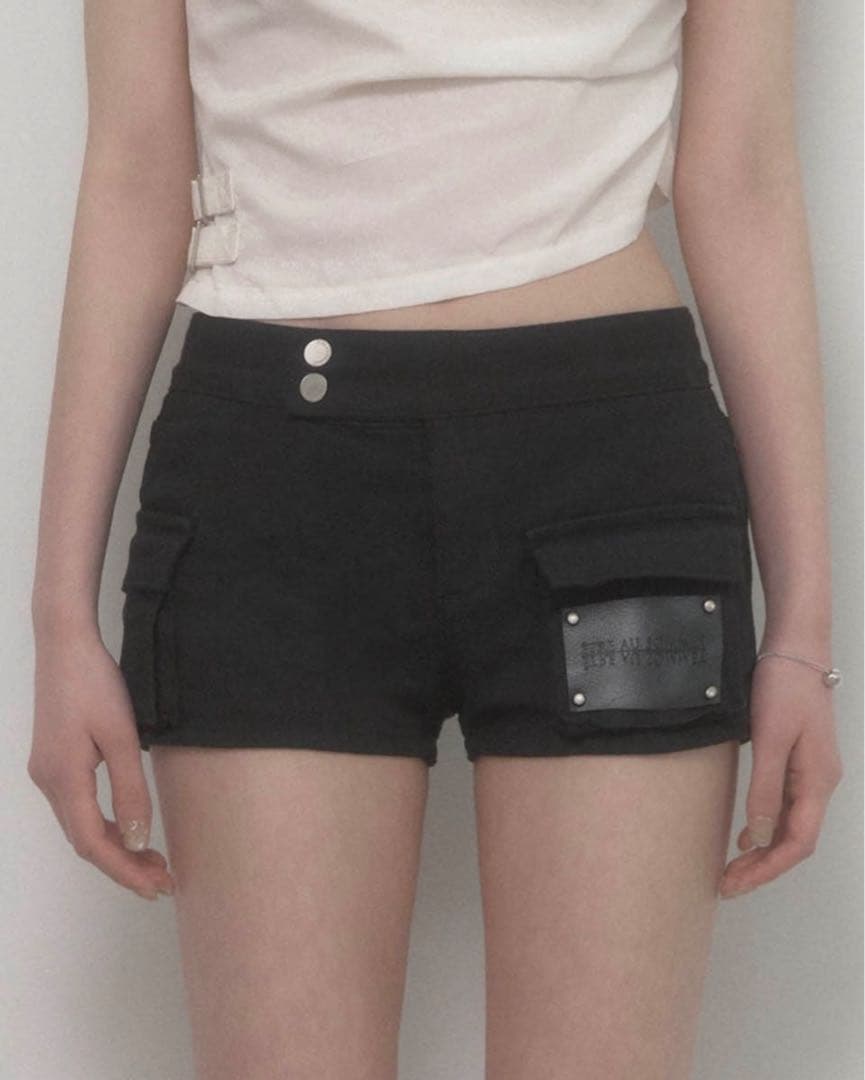 ETRE AU SOMMET エトオソメ ショートパンツ シズニルック