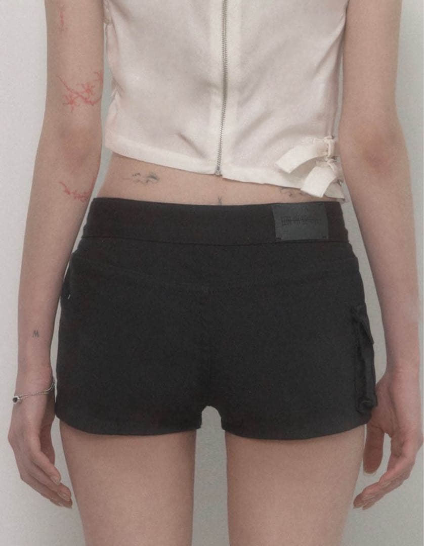 ETRE AU SOMMET エトオソメ ショートパンツ シズニルック